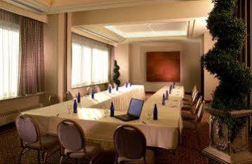 Sheraton Eau Claire 4* Calgary