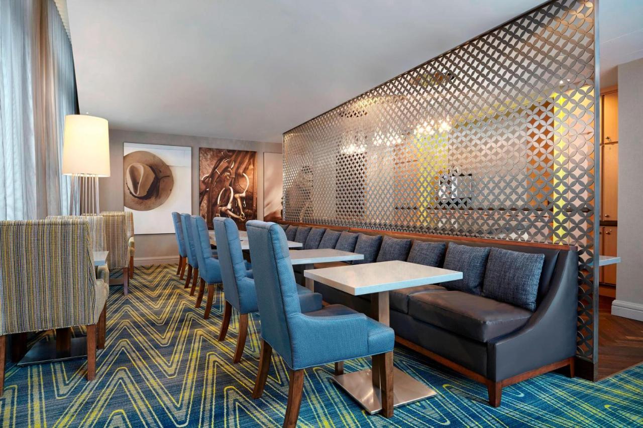 Sheraton Eau Claire Hotel Calgary